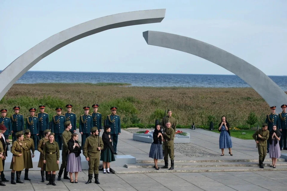 Смольный пообещал заняться улучшением состояния мемориалов, входящих в «Зеленый пояс Славы».