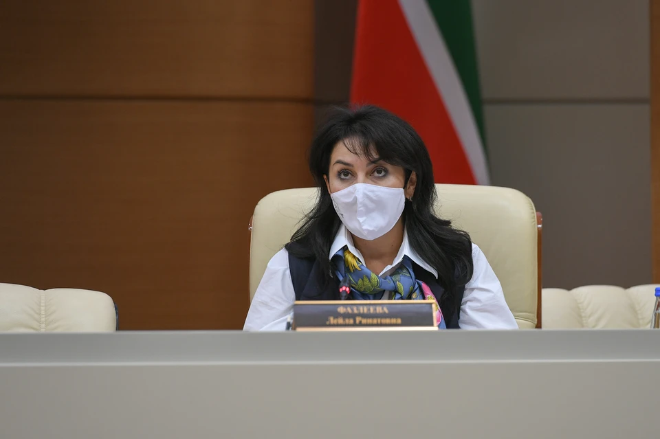 Татарстанцам Фазлеева снова напомнила о вакцинации. Фото: prav.tatarstan.ru