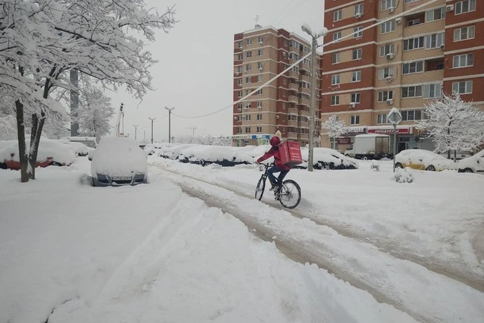 В Краснодар пришла зима