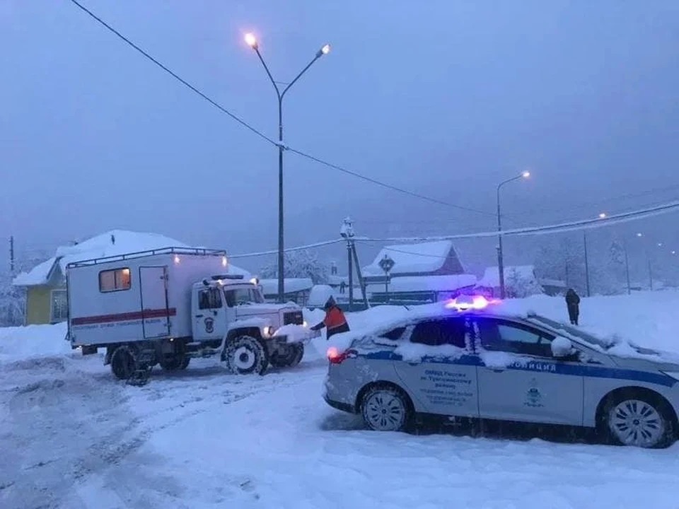 Дорожники все же просят воздержаться водителей от поездок.