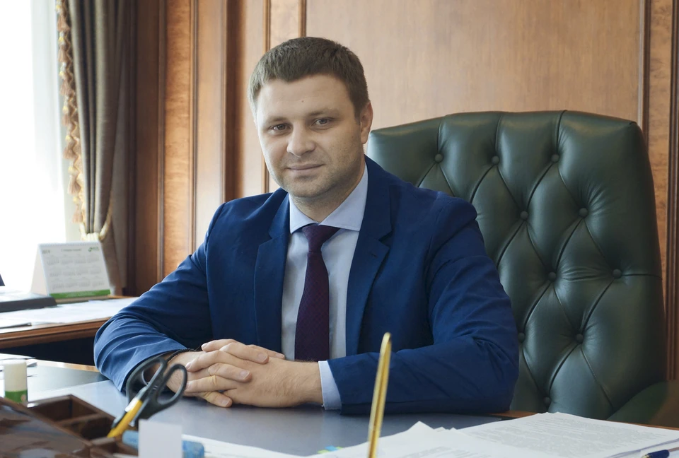 Сам министр не раз отмечал, что, как правило, сложности в выполнении нацпроектов случаются из-за слабых подрядных организаций. Сильных в регионе - по пальцам пересчитать.