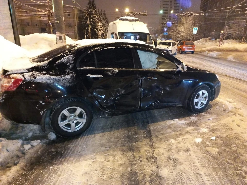 По факту аварии сейчас проводится проверка