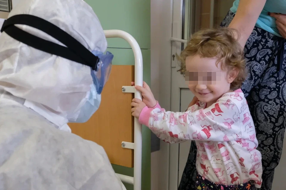 В Петербурге дети все чаще побеждают коронавирус.