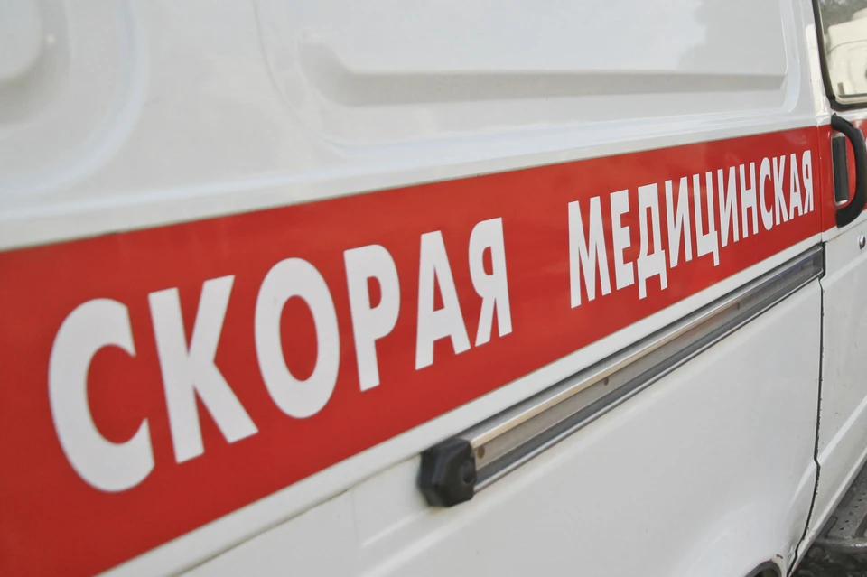 На месте аварии работают экстренные службы