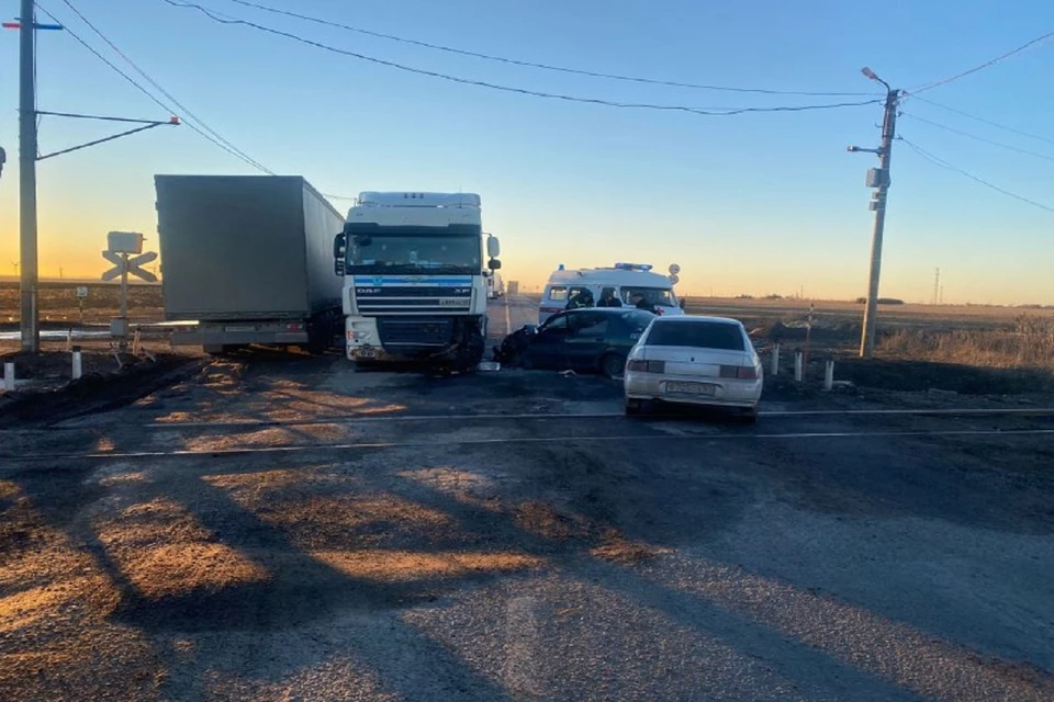 На трассе в Ростовской области произошла смертельная авария. Фото: ГИБДД по РО