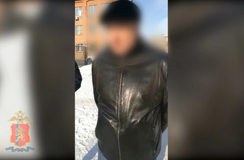 В Красноярске владелец угнал внедорожник ради страховки на 2 миллиона рублей. Стоп-кадр видео