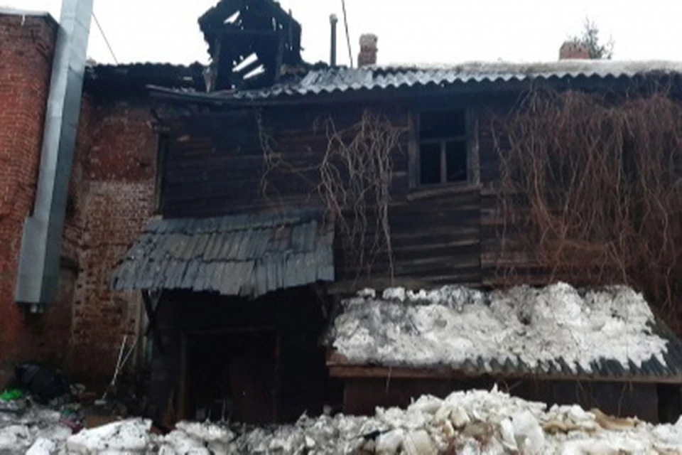 Пожар произошел в заброшенном доме Фото: СУ СК РФ по Тверской области