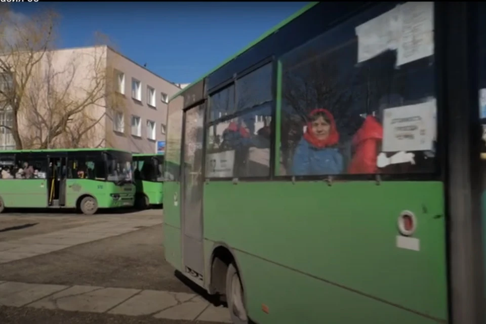 В администрации столицы ЛНР опровергли информацию о прекращении работы транспорта в понедельник. Фото: Скриншот видео АГ Луганска