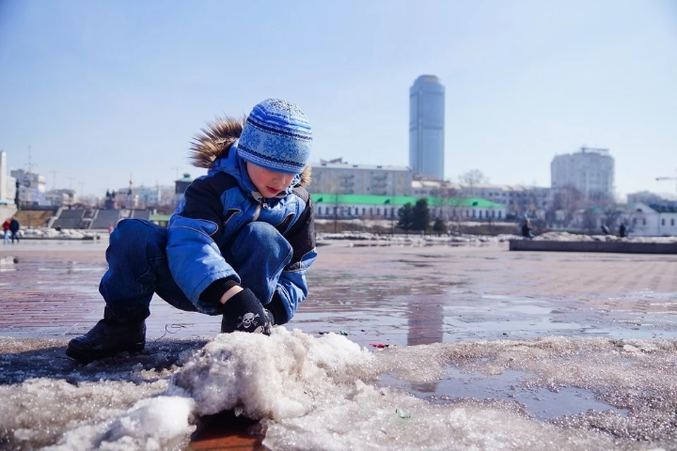 На 23 февраля 2022 года температура в Екатеринбурге и Свердловской области достигнет плюсовой отметки