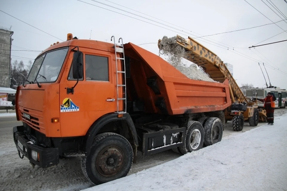 Новосибирцы недовольны качеством уборки снега.