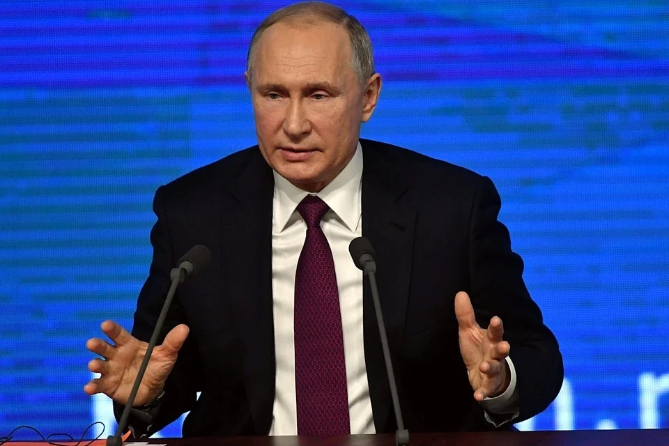 Путин назвал «спекуляциями» заявления о намерении восстановить Российскую империю