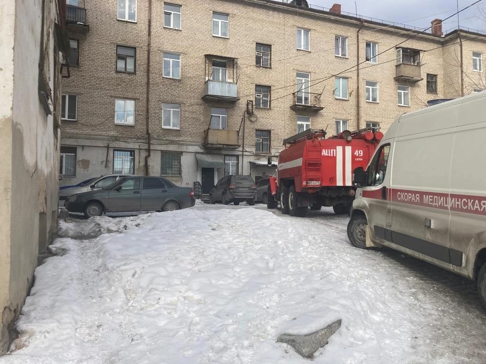 Баллон взорвался в квартире четырехэтажки. Фото: ГУ МЧС по Челябинской области
