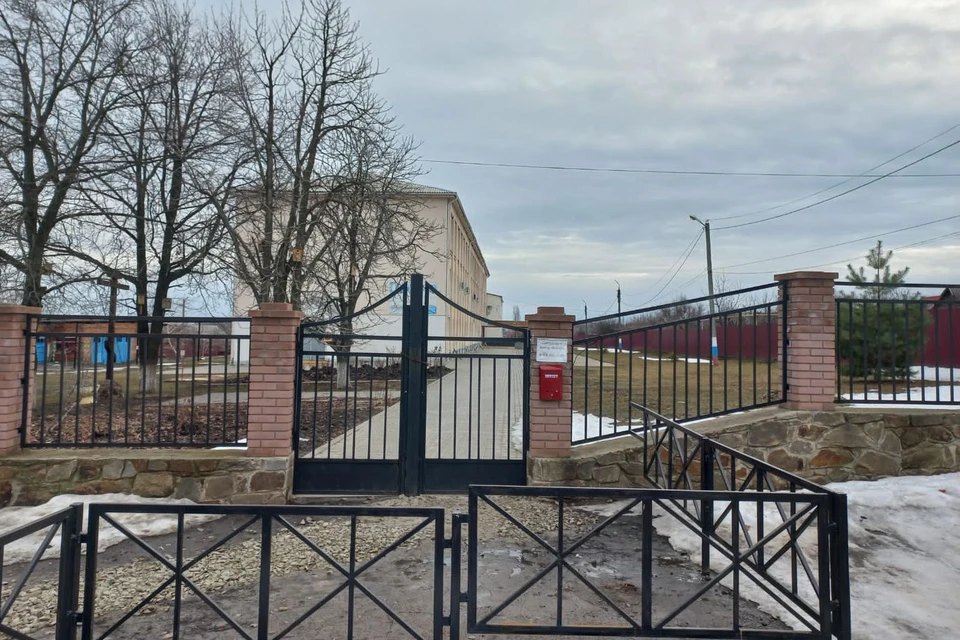 В Ростовской области временно перестали работать некоторые школы и детские сады