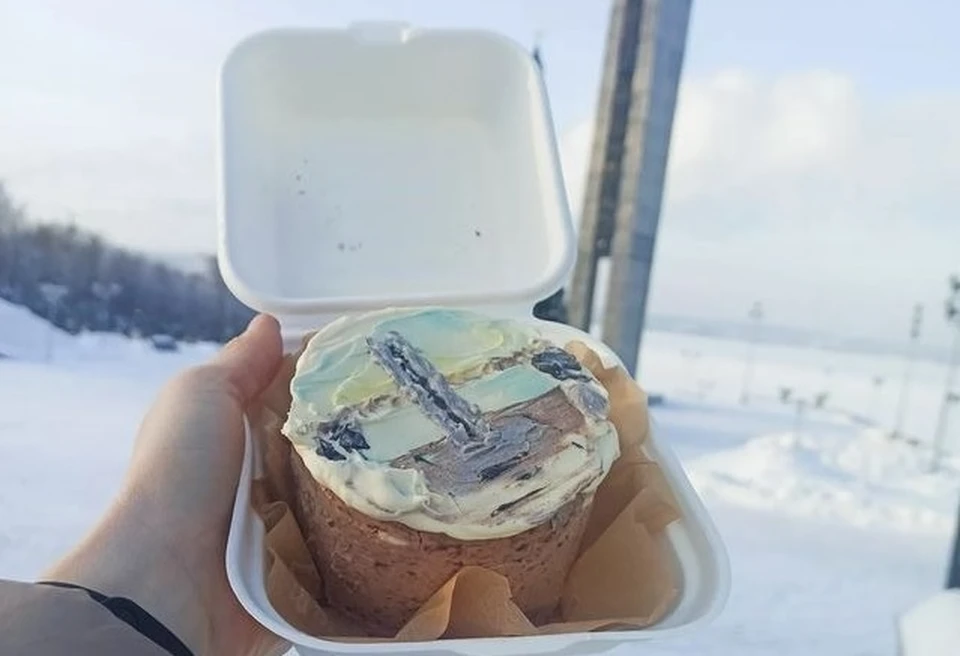 Диана рисует Ижевск на бенто-тортах. Фото: @ka.ma_cake