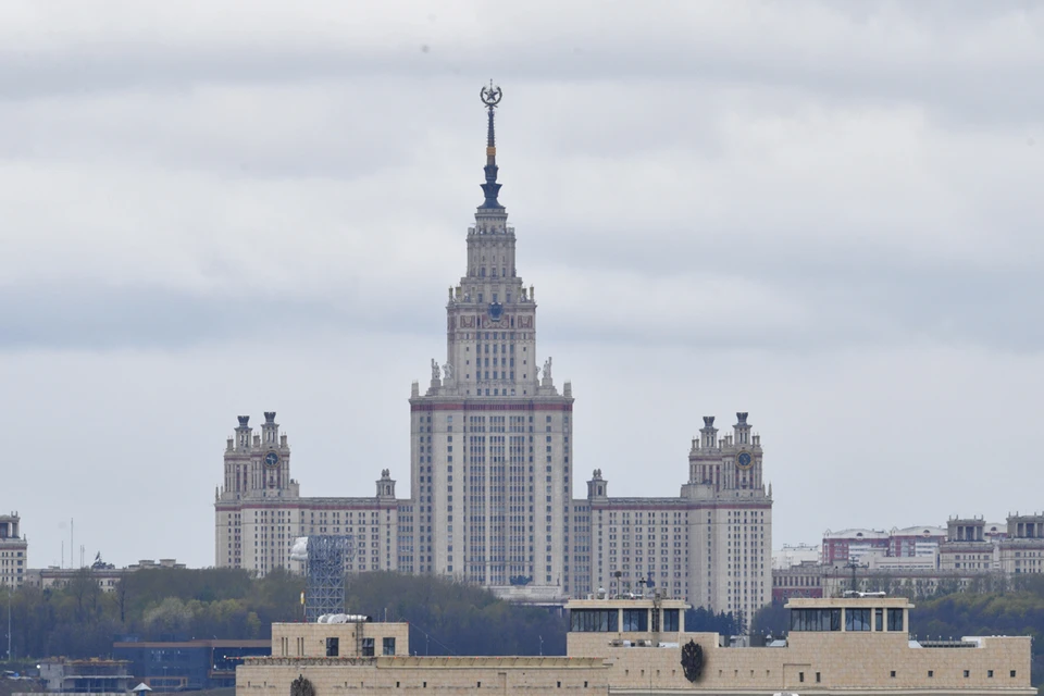 Студенты нескольких российских вузов, в том числе МГУ, заявили о своей поддержке соотечественников в Донбассе.