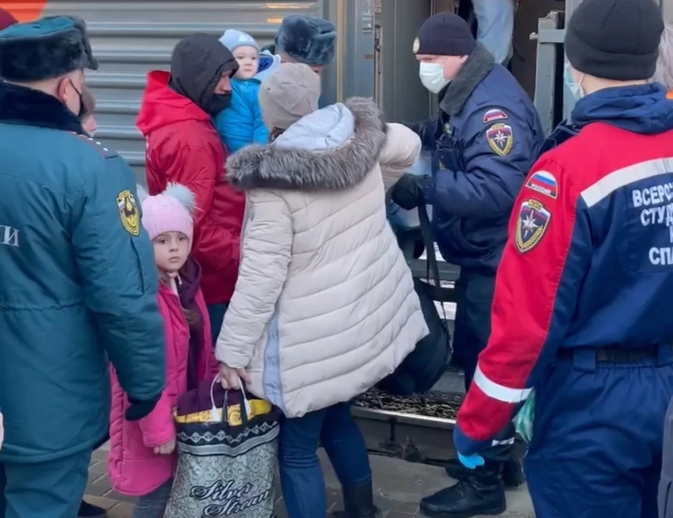 Первые беженцы прибыли в Орел
