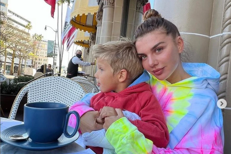 Анна Седокова с сыном Гектором. Фото: Инстаграм.