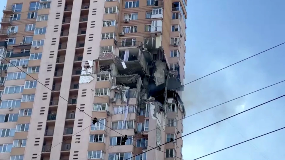 Характер повреждения здания свидетельствует о попадании из украинского комплекса "Бук-М1"