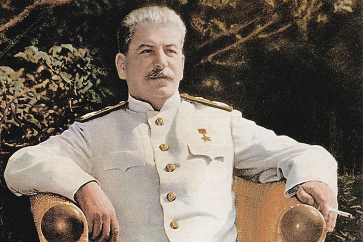 Любимые тапочки Сталина везли спецсамолетом