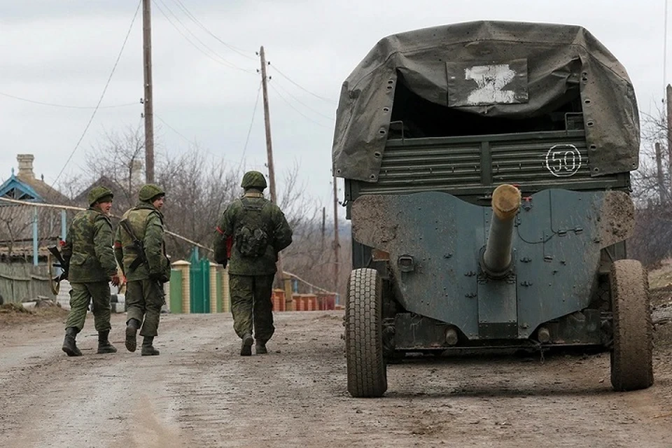 Мариуполь внутри контролируется украинскими войсками, но подходы к нему заблокированы российской стороной и ополченцами. Фото: Reuters