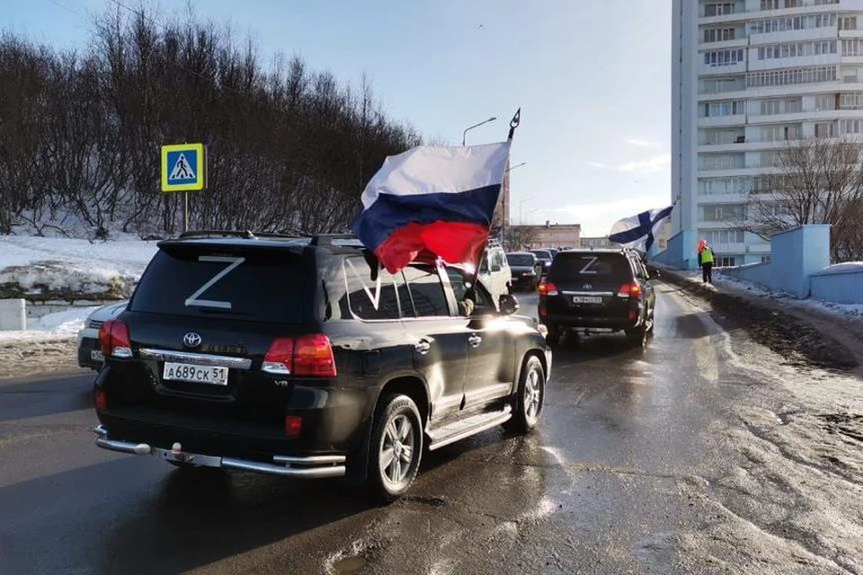Автопробег прошел в поддержку спецоперации. Фото: пресс-служба Северного флота