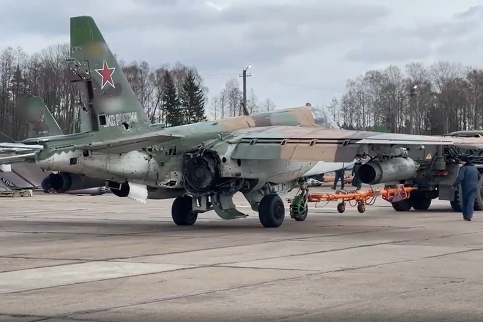 Летчик российского Су-25 посадил самолет после попадания украинской ракеты