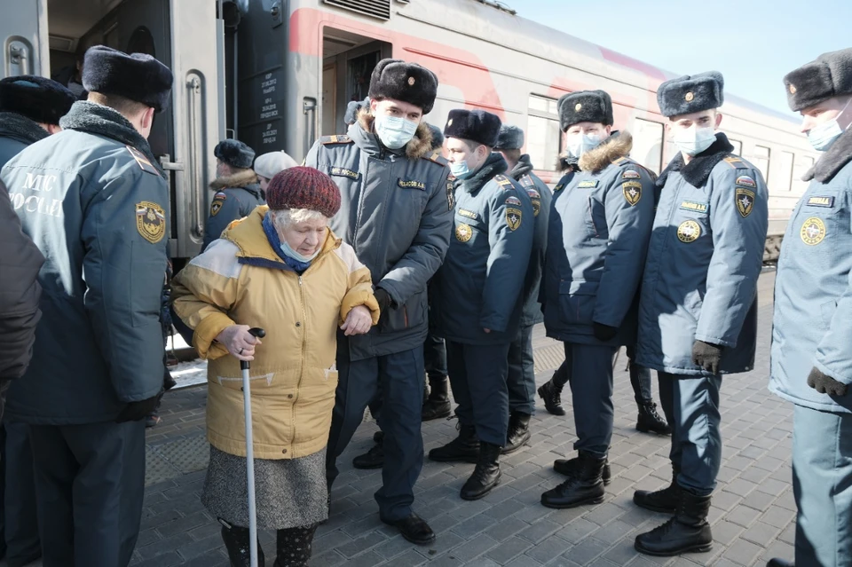 Людей разместят в гостиницах и санаториях