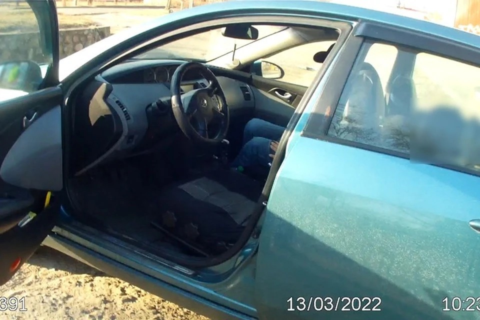 В Гродно нетрезвый водитель поехал в гараж чинить автомобиль вместе со своими детьми. Фото: ГАИ УВД Гродненского облисполкома