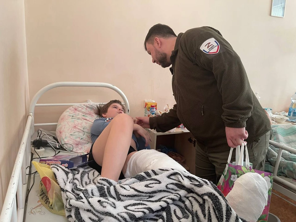Пушилин проведал в больнице раненых детей. Фото: Сайт Главы ДНР