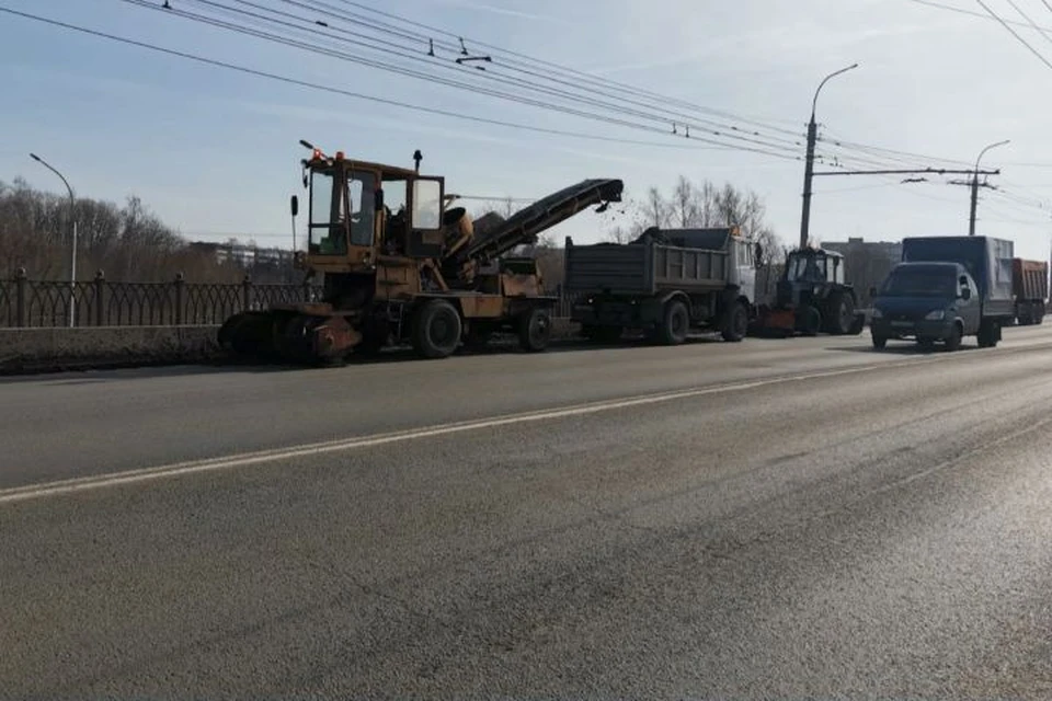В Рыбинске начали убирать грязь с улиц