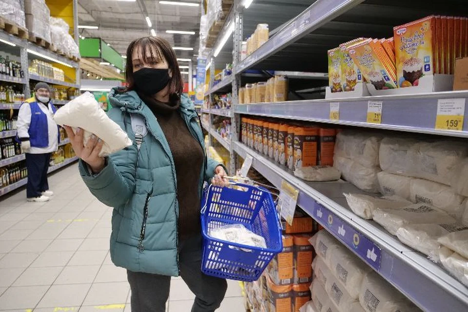 Ярославцы, которые не могут купить одну упаковку сахара, предлагают ввести карточки на этот продукт