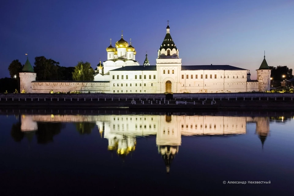 Ипатьевский монастырь Кострома ночью