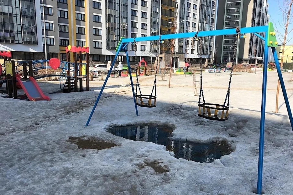 В Приморском районе Петербурга проверили более 150 адресов с детскими и спортивными площадками ФОТО: vk.com/Николай Бондаренко
