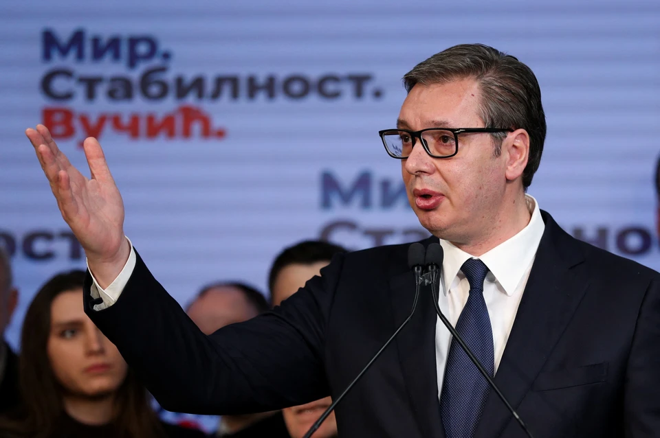 Согласно экзитполам, в нынешней гонке побеждает Сербская прогрессивная партия во главе с действующим президентом Александром Вучичем.