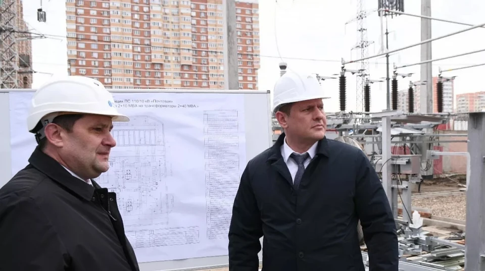 Андрей Алексеенко проинспектировал ход работ на подстанции. Фото: пресс-служба администрации Краснодара.