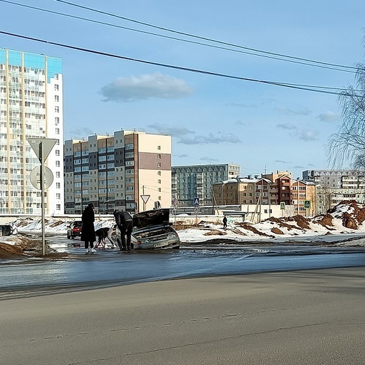 Автотема сыктывкар. Сыктывкар. Октябрьский проспект 90 Сыктывкар. Сыктывкар фото. Октябрьский проспект 51 Сыктывкар.