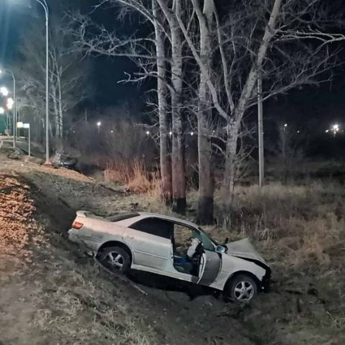 Две машины всмятку: на въезде в Хабаровск произошло смертельное ДТП - KP.RU