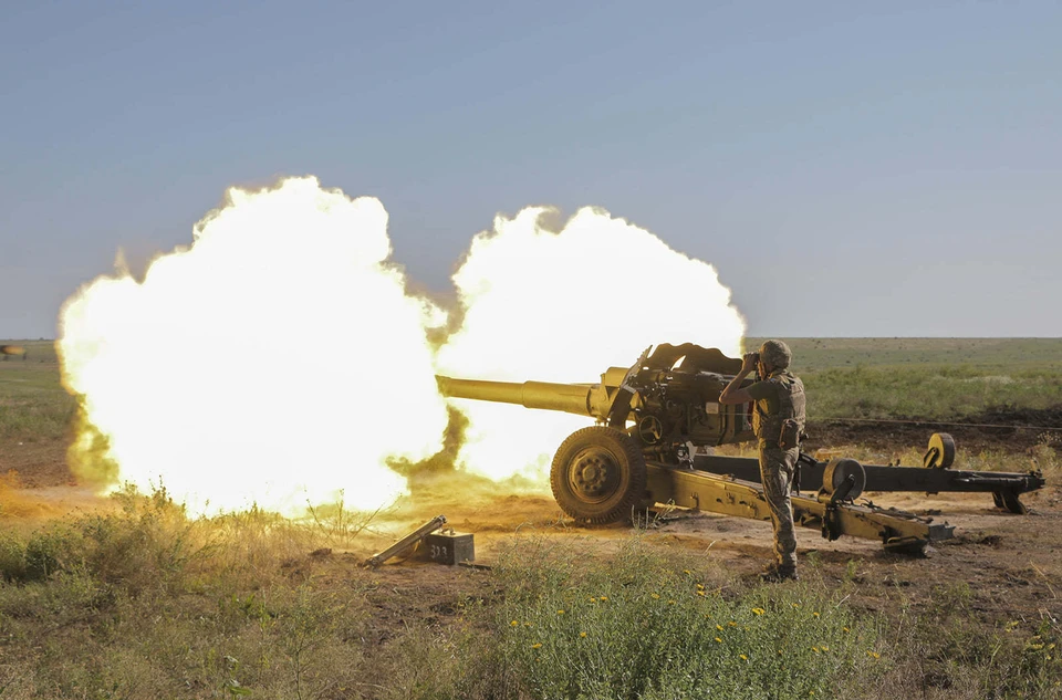 Украинские боевики за сутки пять раз обстреляли ЛНР
