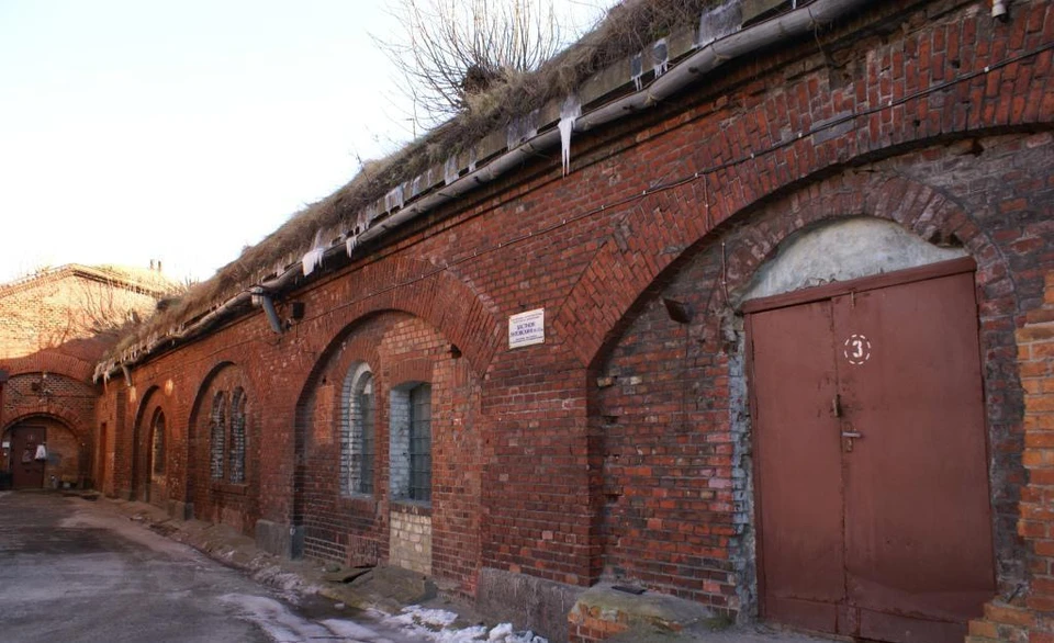 Фортификационное сооружение было построено в 1843-1860 годах.