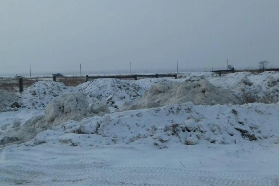Прокуратура подала в суд на администрацию Ангарска из-за грязного снега. Фото: пресс-служба Байкальской межрегиональной природоохранной прокуратуры