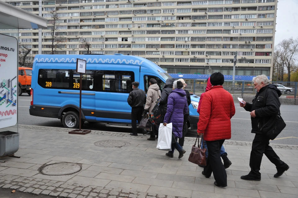 Расписание автобусов соловей ключ 2024. Автобусы Украины. Украинский автобус публичный.