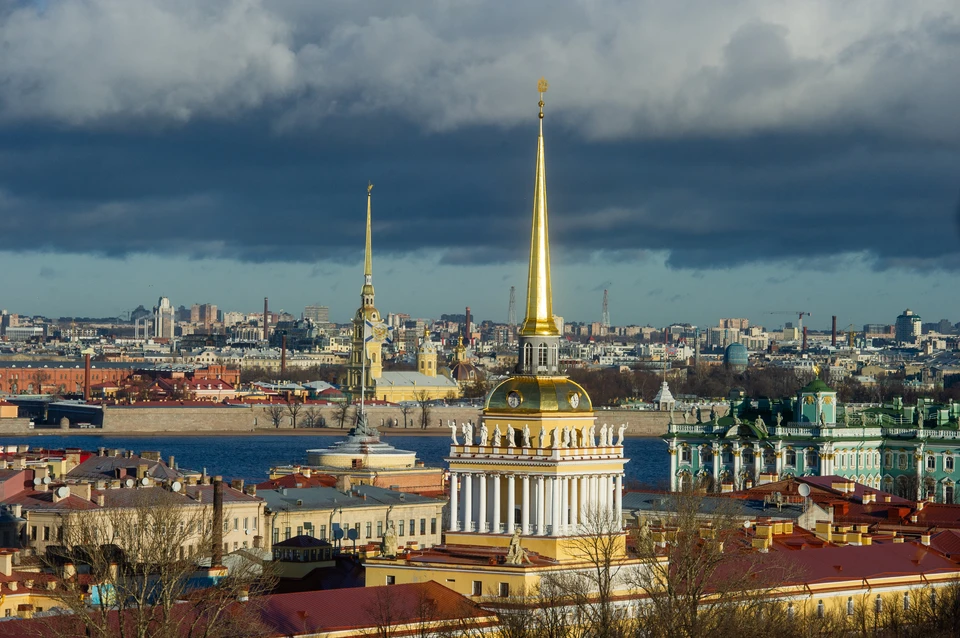 Шпиль в Санкт-Петербурге. Питер сегодня.