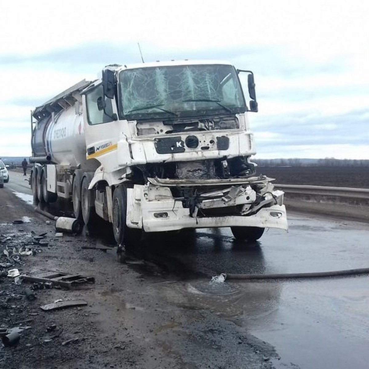 В Башкирии при ДТП с УАЗ «Патриот» и Scania погиб водитель бензовоза - KP.RU