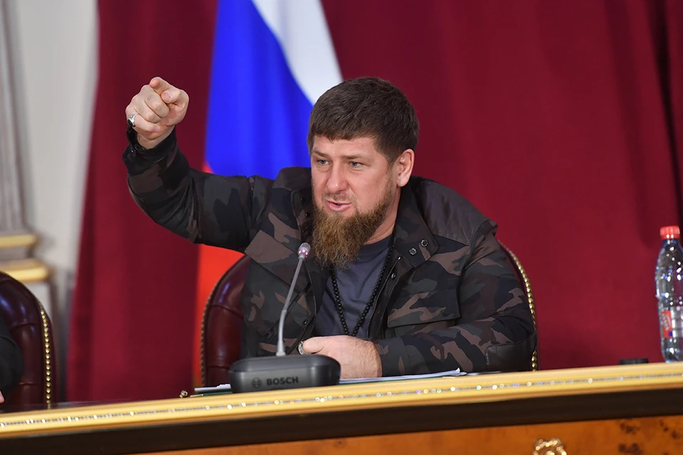 Кадыров заявил, что на Украине не с кем вести переговоры и предложил начать там создание новой вертикали власти.