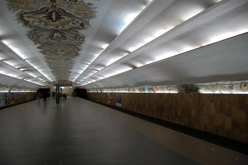 Станция метро "Минская" была построена в Киеве в 1982 году. Фото: Kyiv365