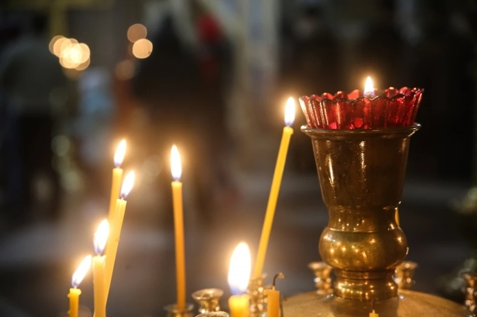 25 апреля в Крым также привезут Благодатный огонь из Храма Гроба Господня в Иерусалиме