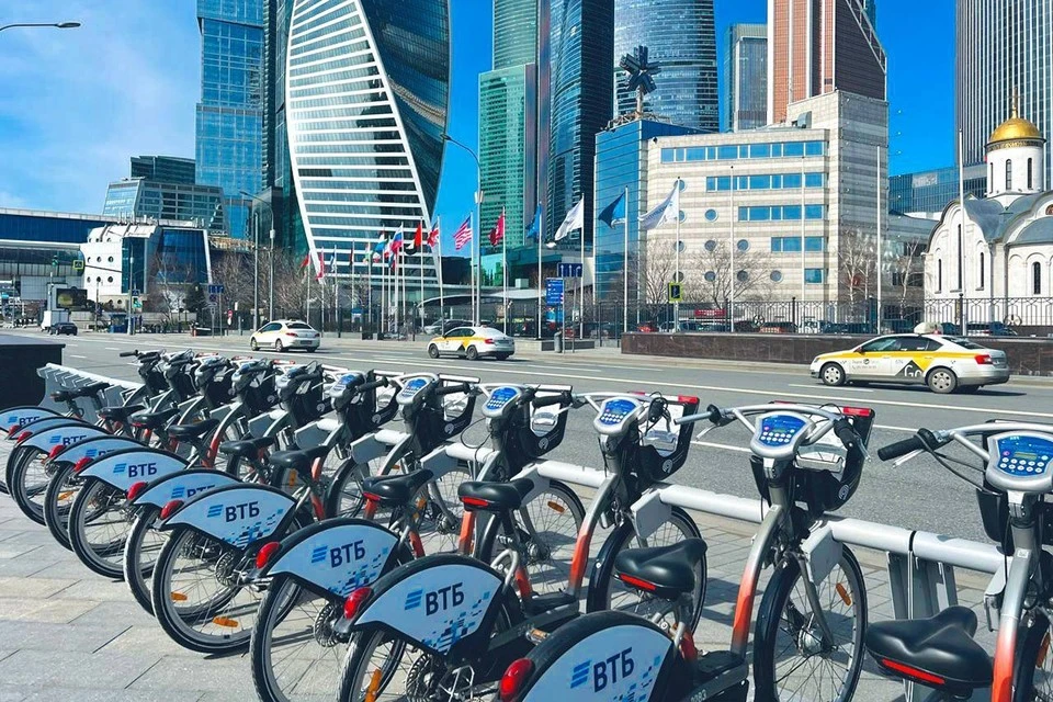 В столице открылся сезон прокатного велотранспорта. Фото: Департамент транспорта Москвы
