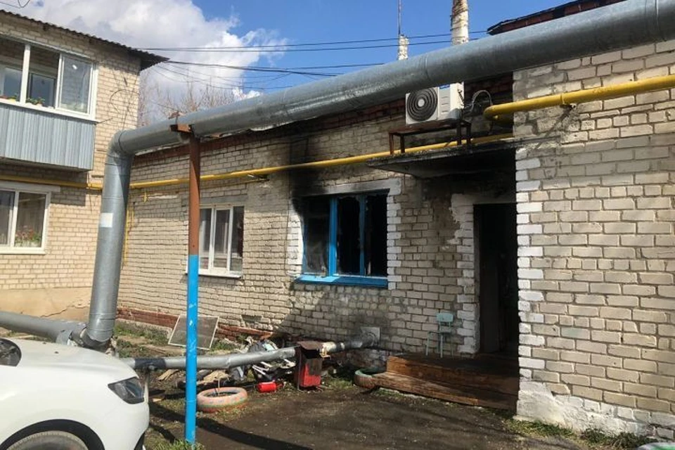 Пожар произошел в пристрое к жилому дому. Фото: прокуратура Свердловской области