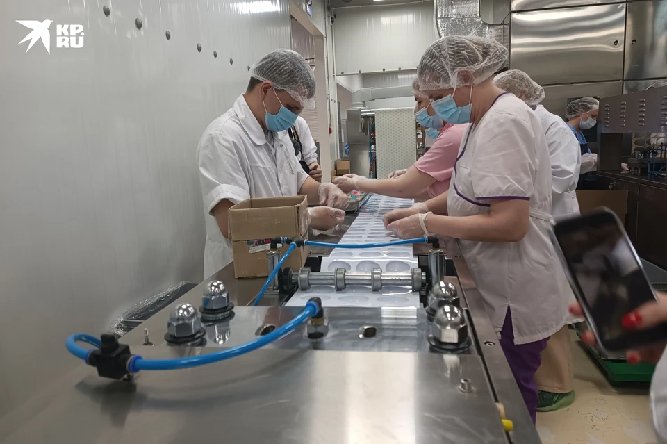 Фабрика доставляет свою продукцию не только в города России.
