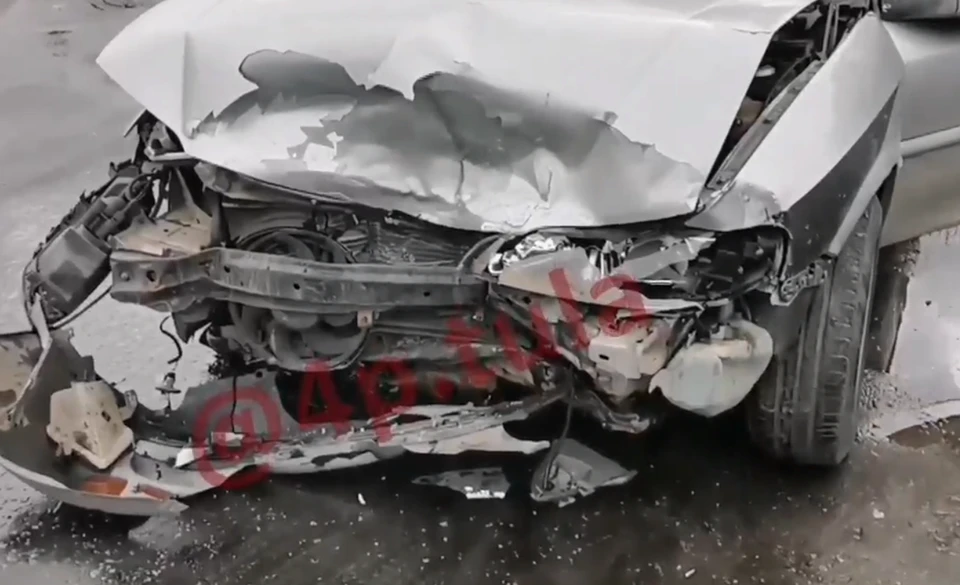 В ДТП в Туле на проспекте Ленина пострадали два человека